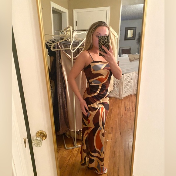 Multicolor Abstract Dress - Picture 2 of 4